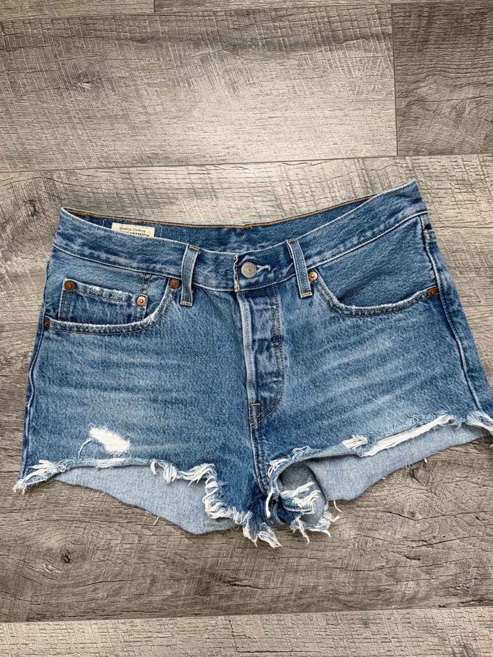 Women’s Levi’s denim shorts